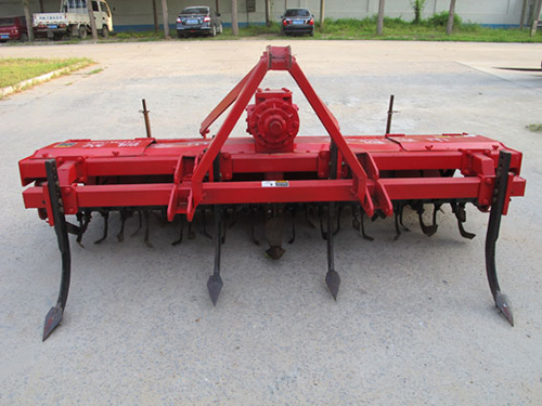 1SZL-200深松整地聯(lián)合作業(yè)機(jī)